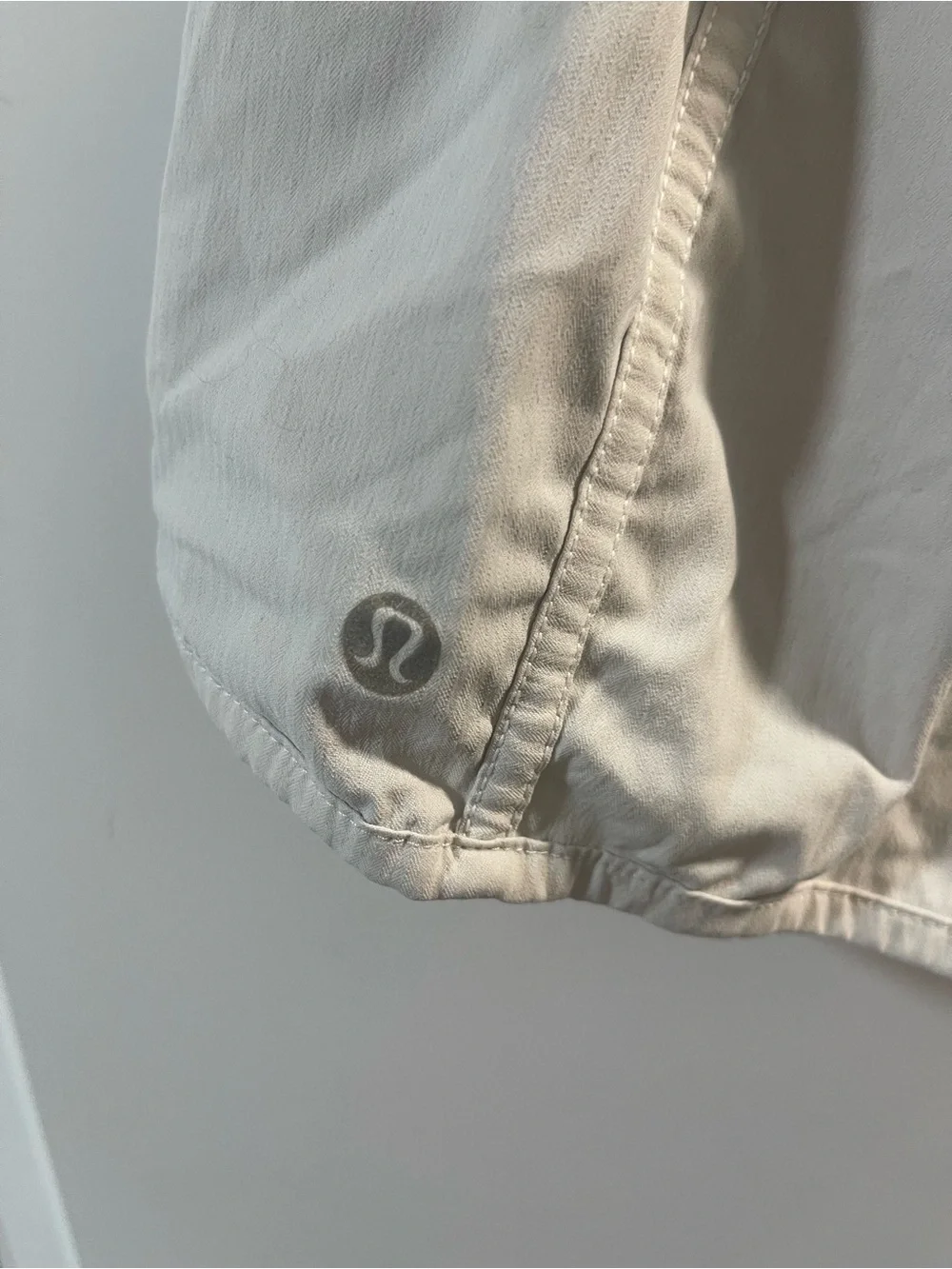 lululemon Flawed athletica Men’s Light Athletic Shorts